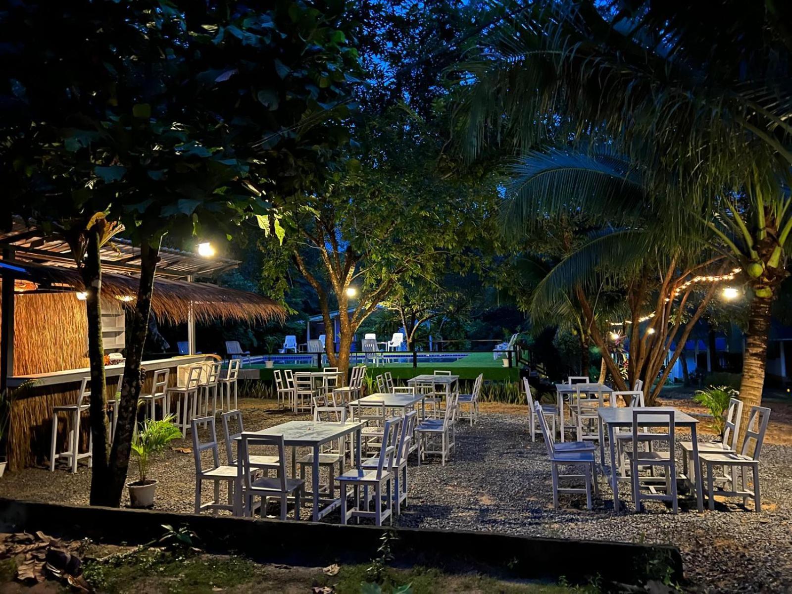 Hotel Janzo House à Ban Khlong Mat Extérieur photo